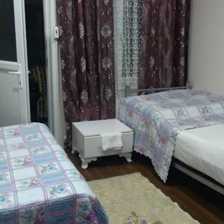 Taksim Elmadag Стамбул