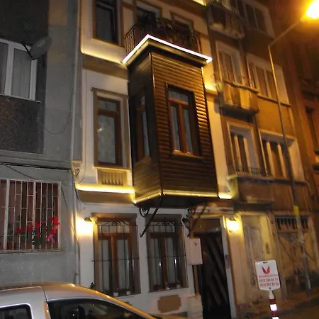 Aparthotel Taksim Elmadag 2*